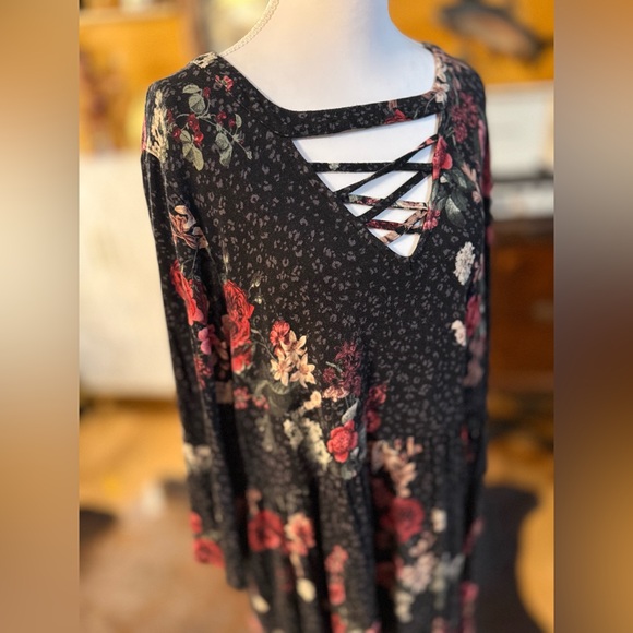 Torrid Super Soft sz 1 - Picture 2 of 5